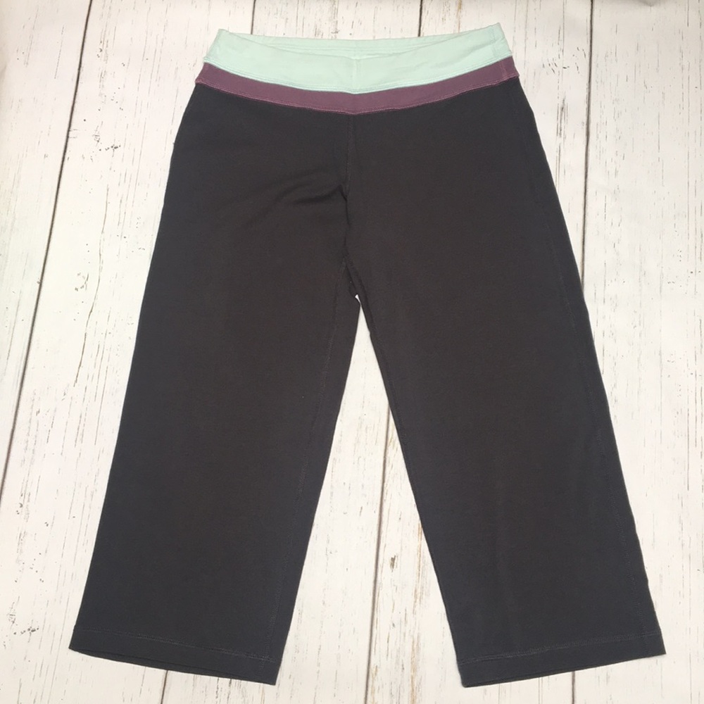 Victoria Secret Crop yoga pants